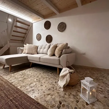 Della Piazza - Private & Exclusive Location